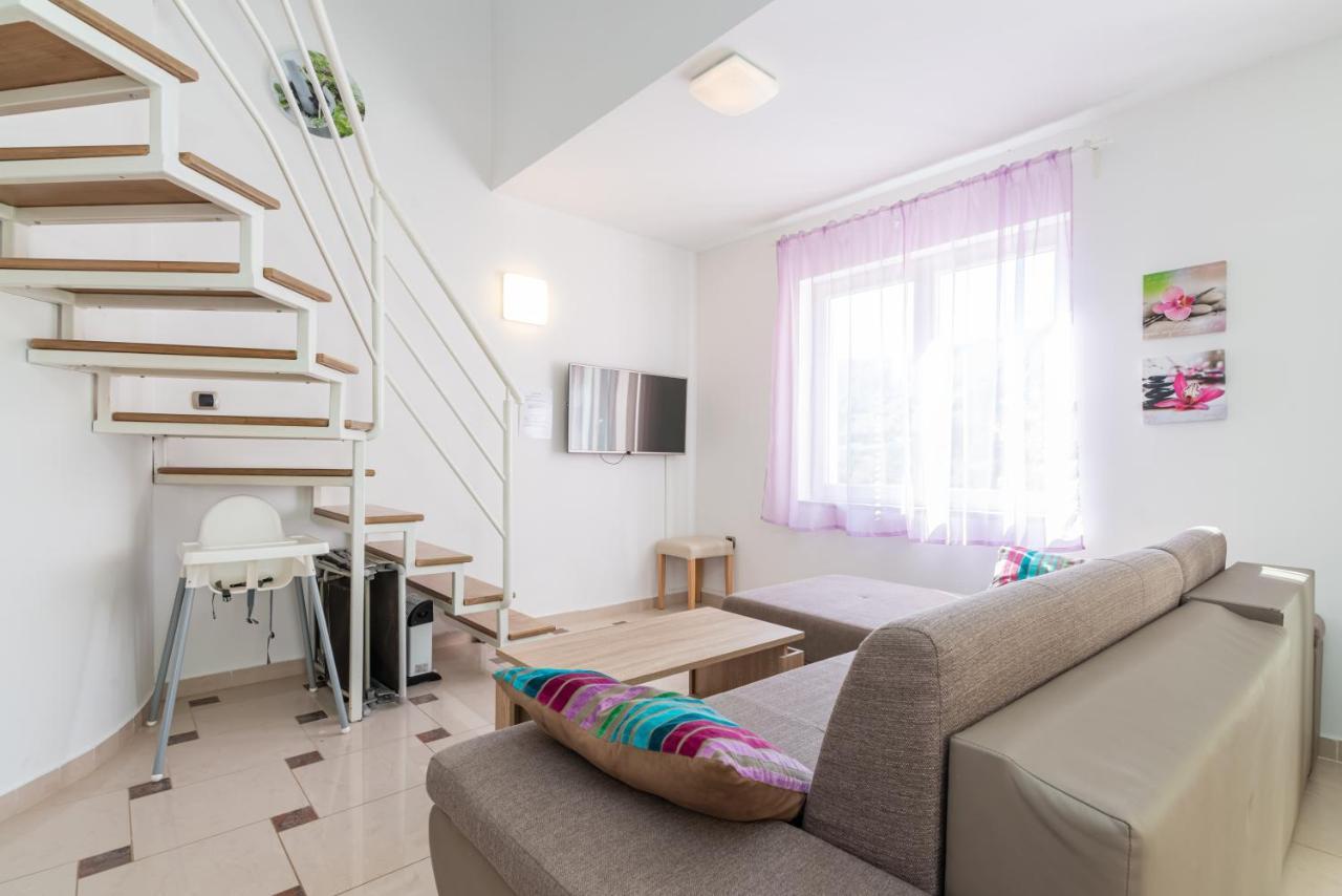 Apartment Lovorka 5 Baška Exteriör bild