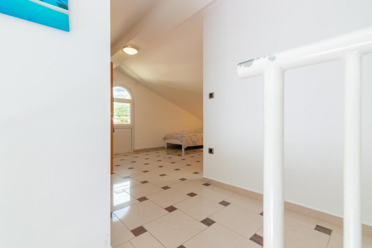 Apartment Lovorka 5 Baška Exteriör bild